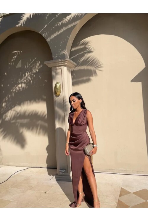 Kahverengi Pileli Korse Elbise